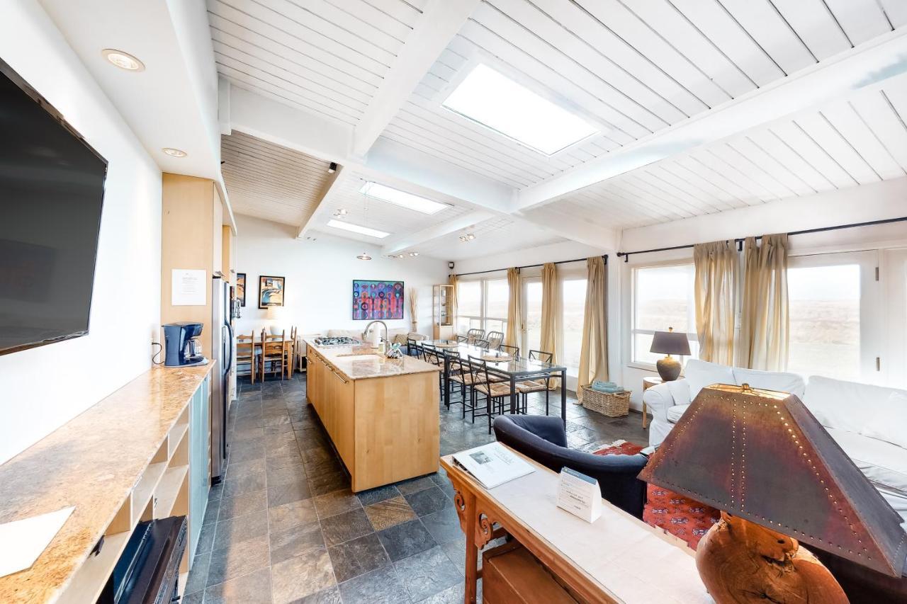 Captain'S Quarters سيسيدي، مونتيري، كاليفورنيا الغرفة الصورة